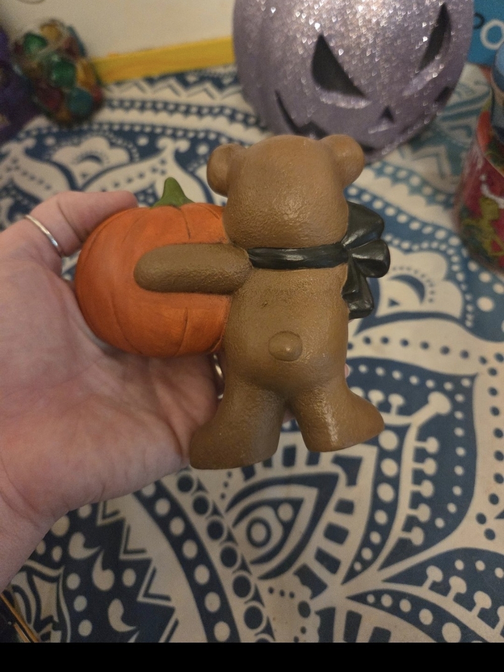 Vintage ceramic Halloween trick or treat bear in costume with pumpkin mask - Picture 4 of 9